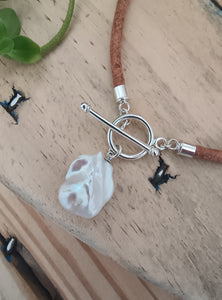 Baroque Pearl Toggle Neckalce