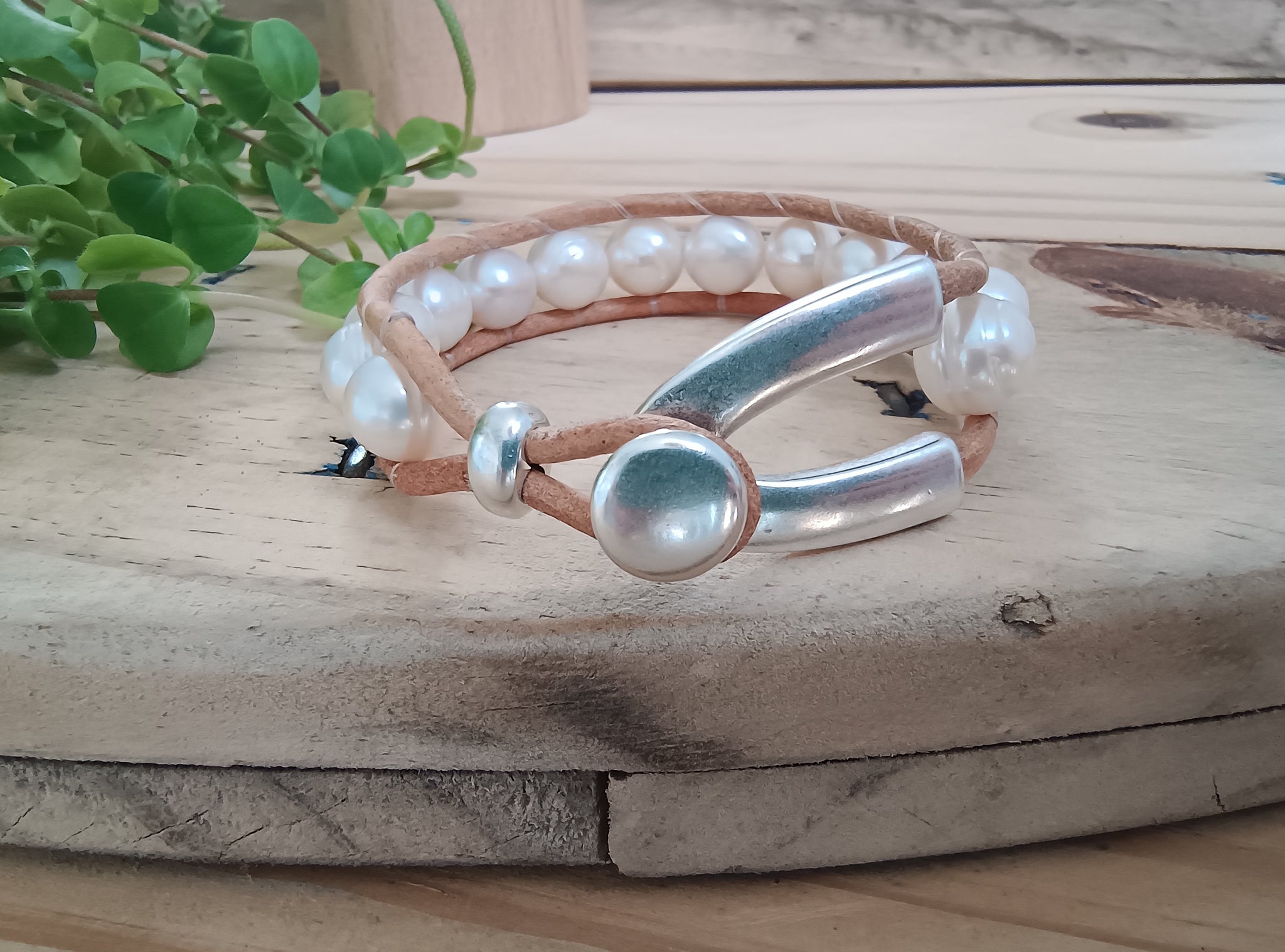 Freshwater Pearl & Leather Bracelet