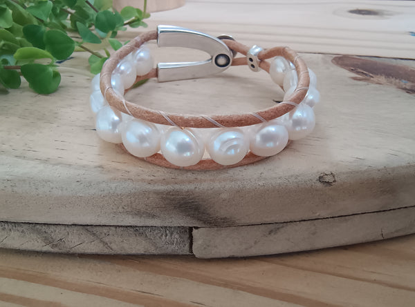 Freshwater Pearl & Leather Bracelet